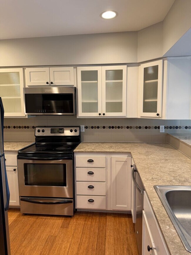 Foto del edificio - Wallingford Condo Unit