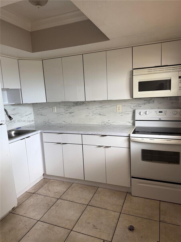 Foto del edificio - 5150 W 12th Ave