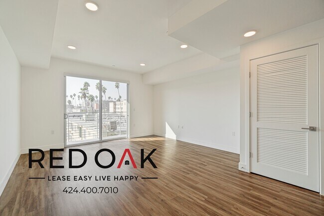 Foto del edificio - 453 S Kenmore Ave