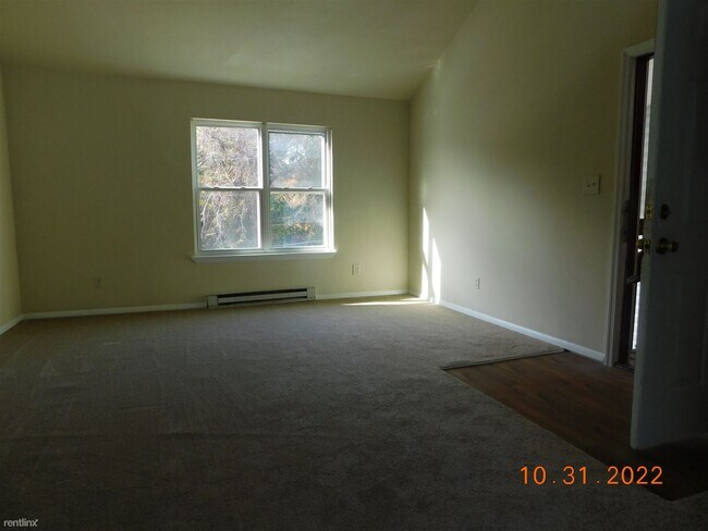 Foto del edificio - 1 br, 1 bath Condo - 9600 2nd Bay St Apt 4