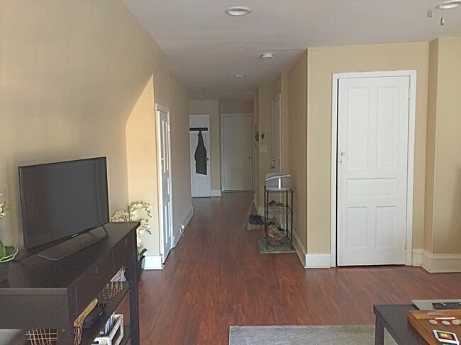 Building Photo - 133 East Mount Airy Avenue
