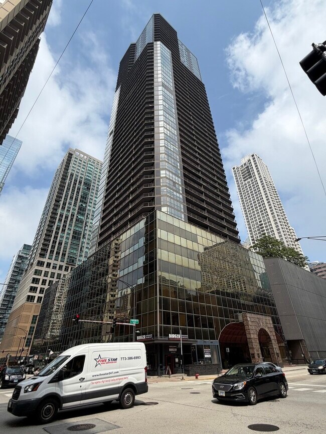 Foto del edificio - 10 E Ontario St