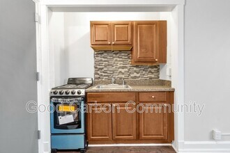 Building Photo - 870 Lafayette Ave