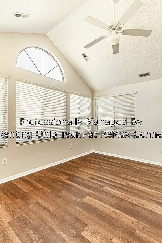 Building Photo - 8951 Stonebridge Pl