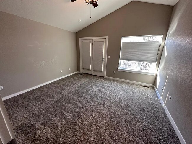 Building Photo - 231 Rendezvous Dr
