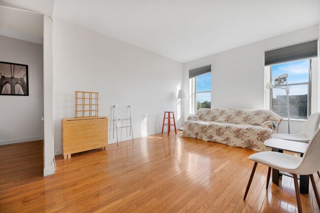 Building Photo - 1 bed 1 bath Condo