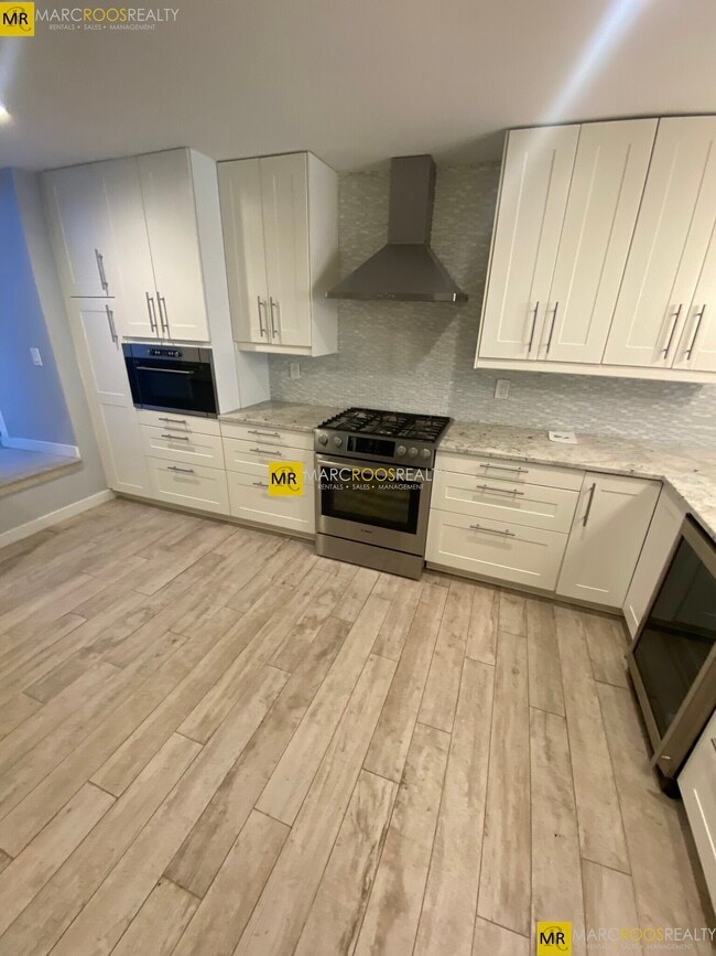 Building Photo - 469 Massachusetts Ave