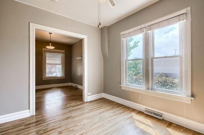 Foto del edificio - 2 Bedroom townhome in Denver