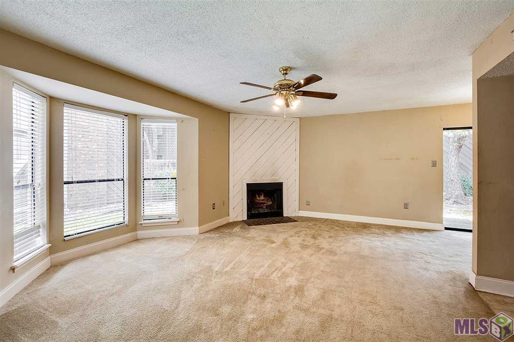 Building Photo - 1923 S Brightside View Dr