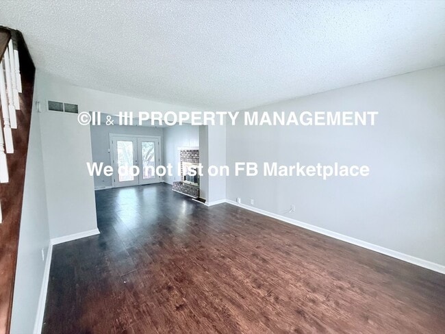 Building Photo - 138 E Nelson Cir