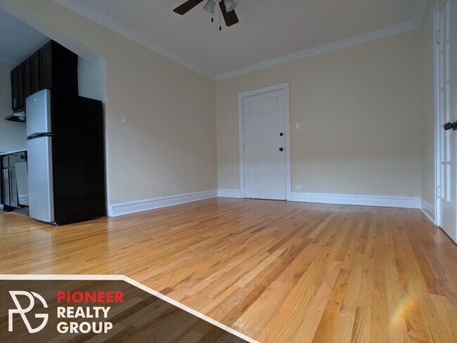 Foto del edificio - 4735 N Hermitage Ave