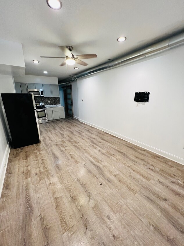 Primary Photo - 3858 N 17th St