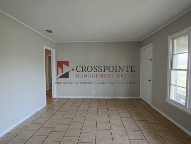 Building Photo - Coming Soon! 3 Bed 1.5 Bath Home Near TJC!