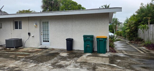 Foto del edificio - Duplex for rent