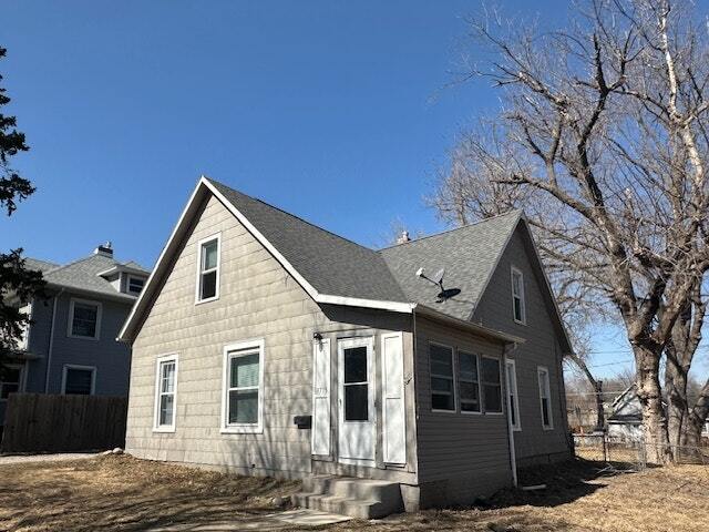 Foto principal - 3715 Center St