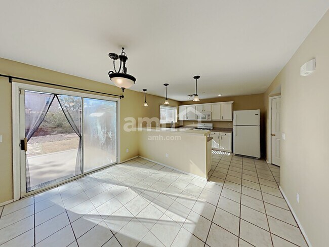 Foto del edificio - 360 E Atlas Cedar Pl