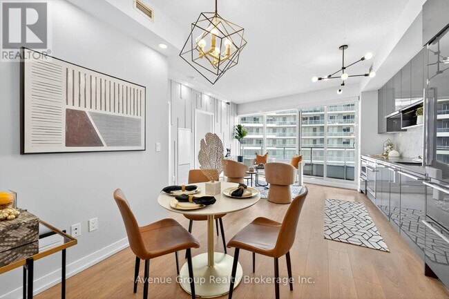 Photo du bâtiment - 115 McMahon Dr