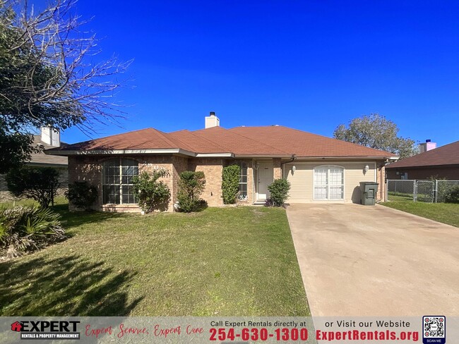 Building Photo - Light-Filled, Open-Concept Home in Killeen!