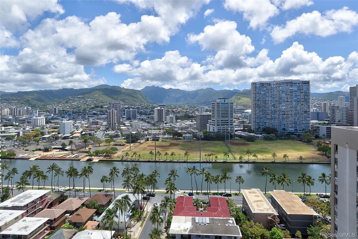 Photo - 430 Keoniana St (Honolulu, HI)