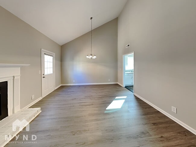 Building Photo - 3268 Priest Woods Dr