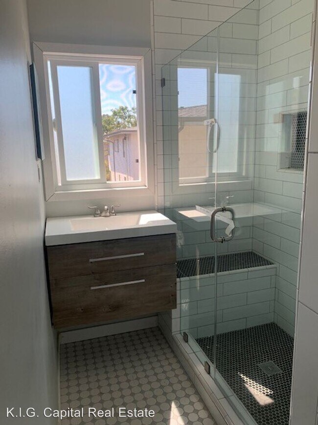 Building Photo - 4287 Verdugo Rd