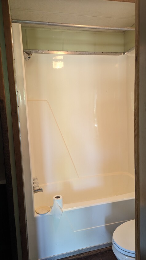 Foto principal - 3120 Riverside Dr