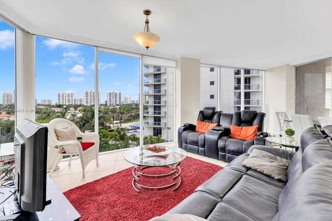 Foto del edificio - 18671 Collins Ave