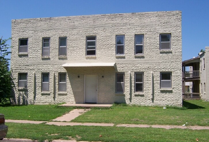 Building Photo - Wellington Place Apartments