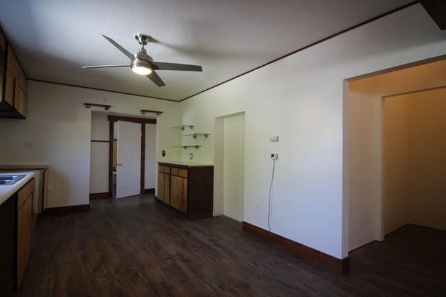 Building Photo - 2 Bedroom Home located Downtown Idaho Falls!