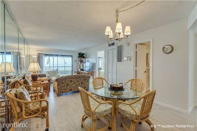 Building Photo - 4450 Estero Blvd