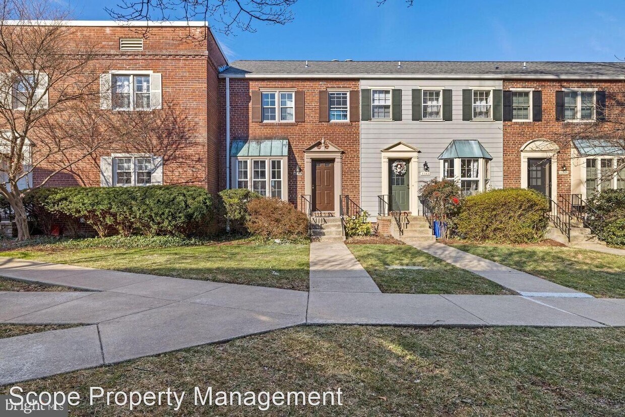 2 br, 2.5 bath House 4940 Bradley Blvd House for Rent in Bethesda