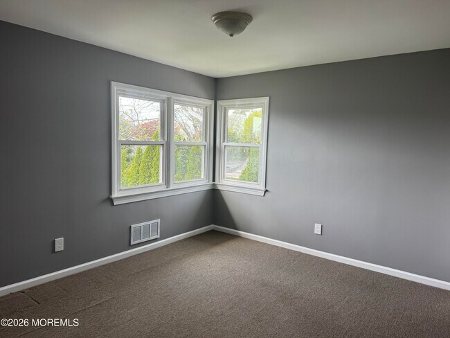 Foto del edificio - 416 Hooper Ave