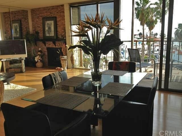 Building Photo - 405 Avenida Granada