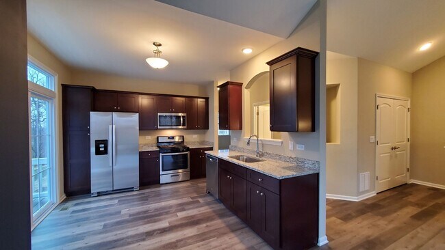 Foto del edificio - 3 Br/ 2 Ba Townhome, Dahlia Model
