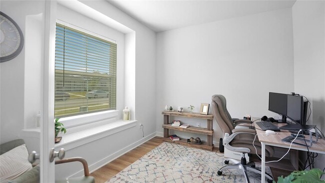 Building Photo - 226 Banff Dr