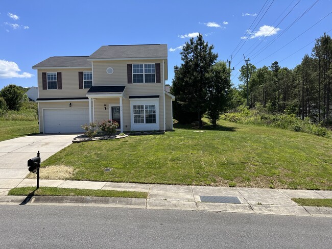 Building Photo - 913 Redford Ln