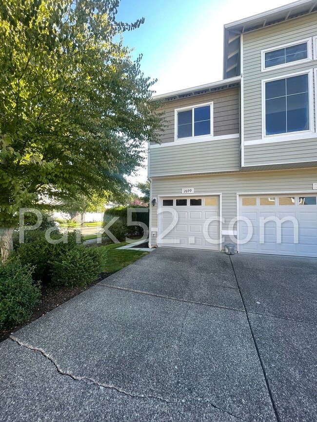 Building Photo - 2 Bedroom Condo in DuPont