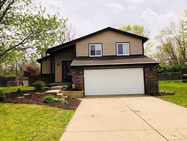 Building Photo - 4564 Linchmere Dr