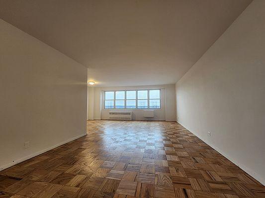 Foto principal - 1 bedroom in BRONX NY 10463