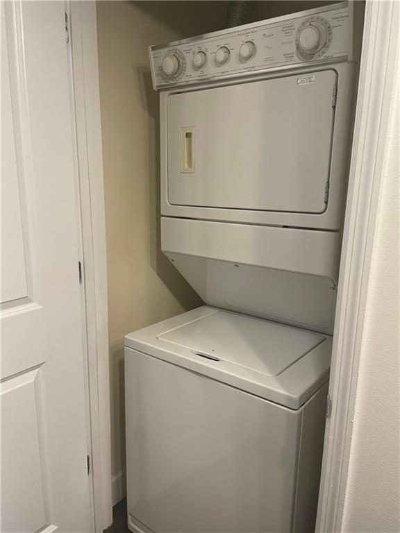 Foto del edificio - 230 E Ponce de Leon Ave