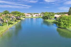 Foto del edificio - 5977 NW 73rd Ct