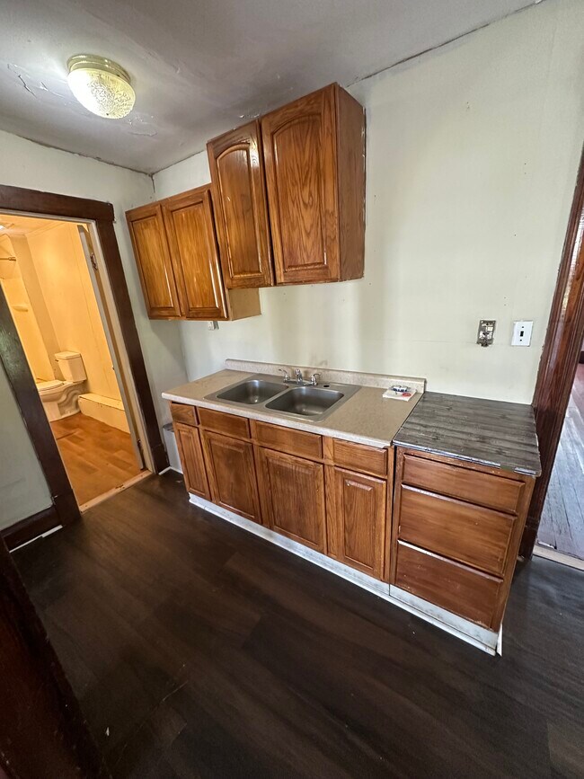 Foto del edificio - 10963 Dixie Hwy