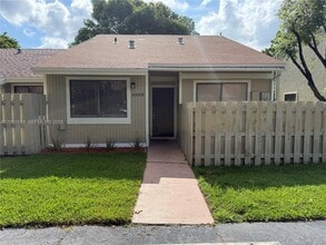 Building Photo - 3548 NW 111th Terrace