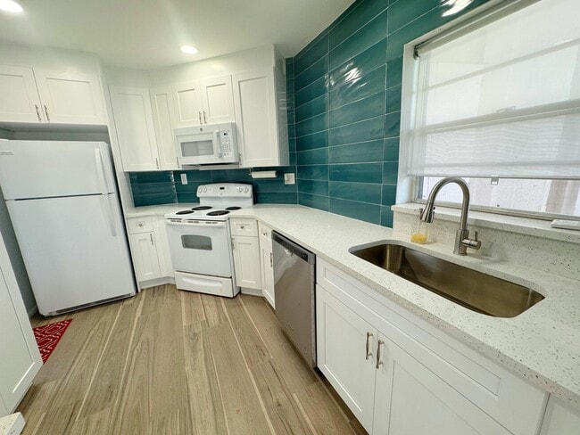 Foto del edificio - 3 Greenway Village N