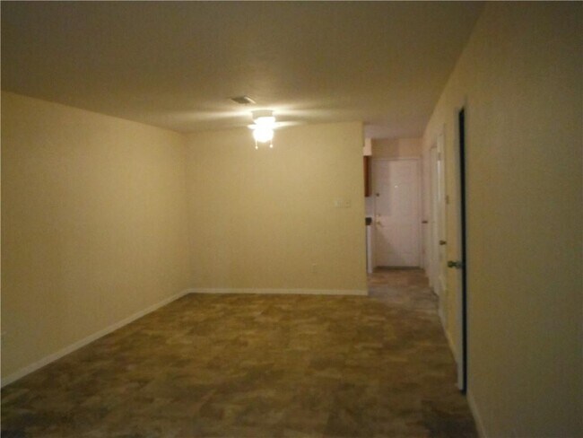 Foto del edificio - 8404 Garcreek Cir