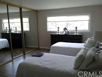 Building Photo - 5511 Paseo Del Lago W