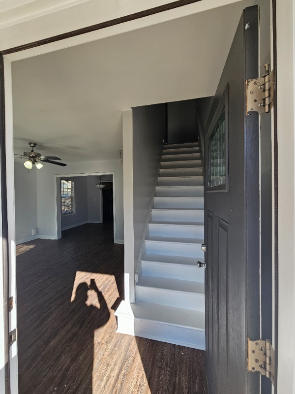 Foto del edificio - 527 Walter St