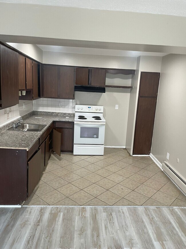 Foto del edificio - 24235 W McNichols Rd