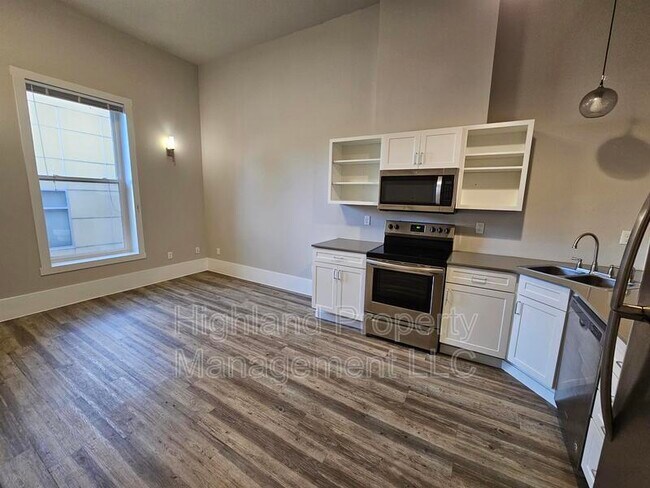 Foto del edificio - 260 SE Paradise St