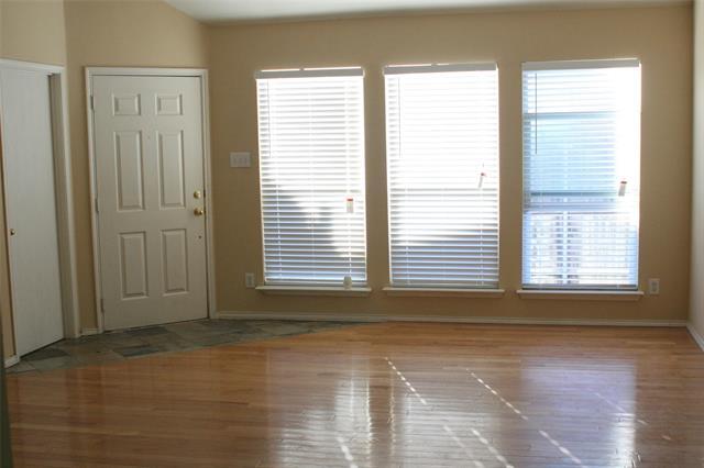 Building Photo - 302 Ohara